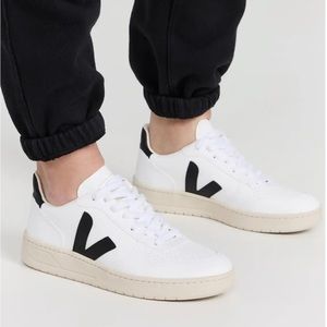 VEJA V-10 White/Black Sneakers